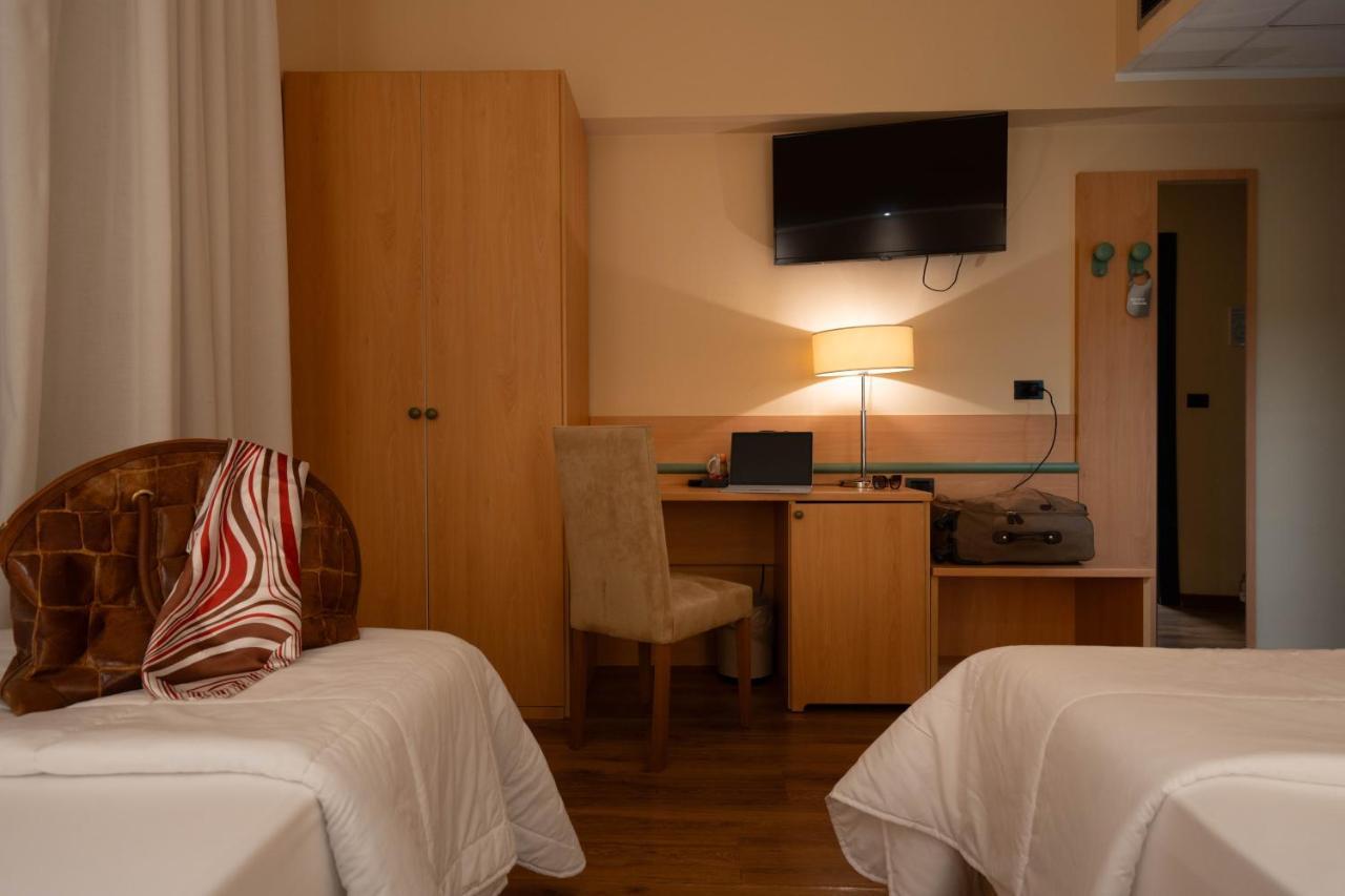 Hotel Iris Genova Eksteriør bilde