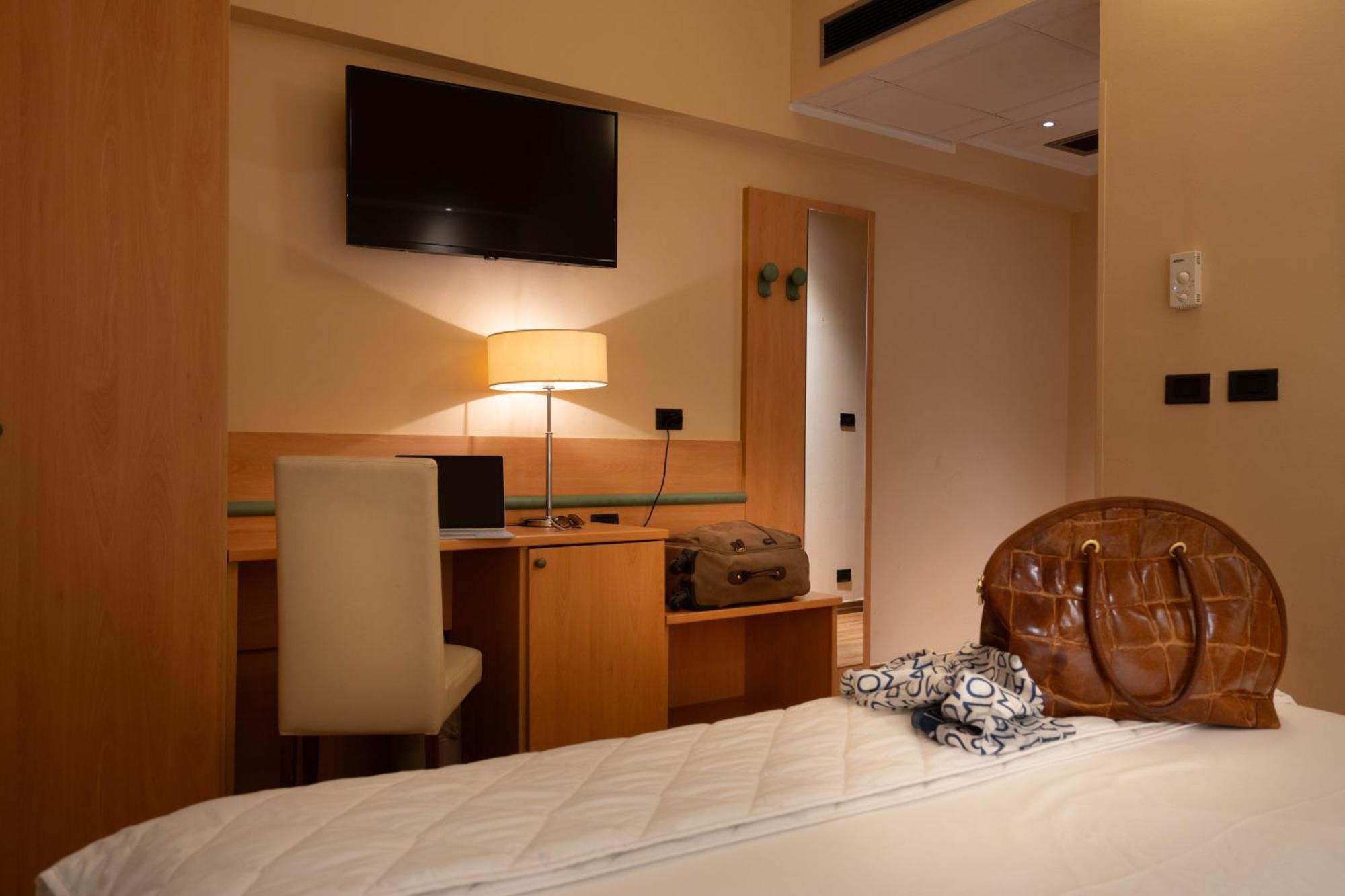 Hotel Iris Genova Eksteriør bilde