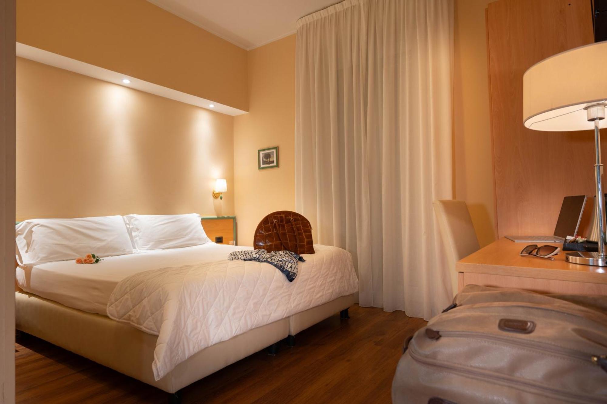 Hotel Iris Genova Eksteriør bilde